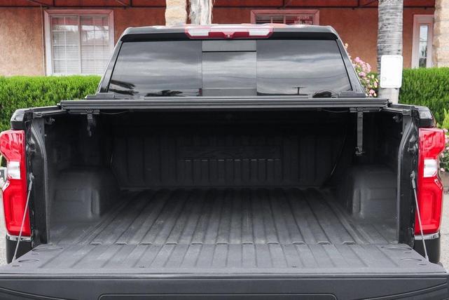 Photo of 2022 Black Chevrolet Silverado 1500