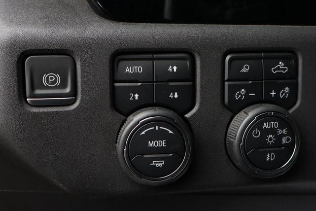 Photo of 2022 Black Chevrolet Silverado 1500