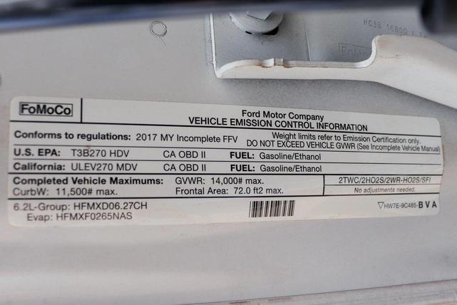 Photo of 2017 Oxford White Ford F-350