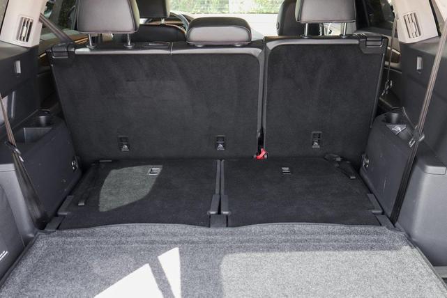 Photo of 2024 Deep Black Pearl Volkswagen Atlas