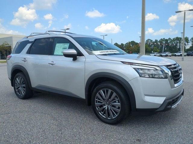 Photo of 2025 Brilliant Silver Metallic Nissan Pathfinder