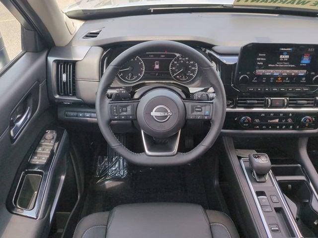 Photo of 2025 Brilliant Silver Metallic Nissan Pathfinder