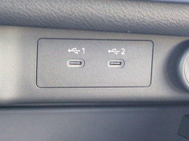 Photo of 2025 Everest White P Nissan Rogue