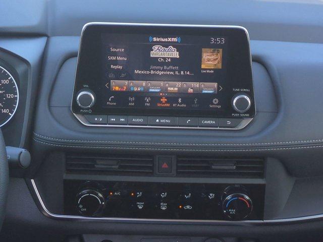 Photo of 2025 Everest White P Nissan Rogue