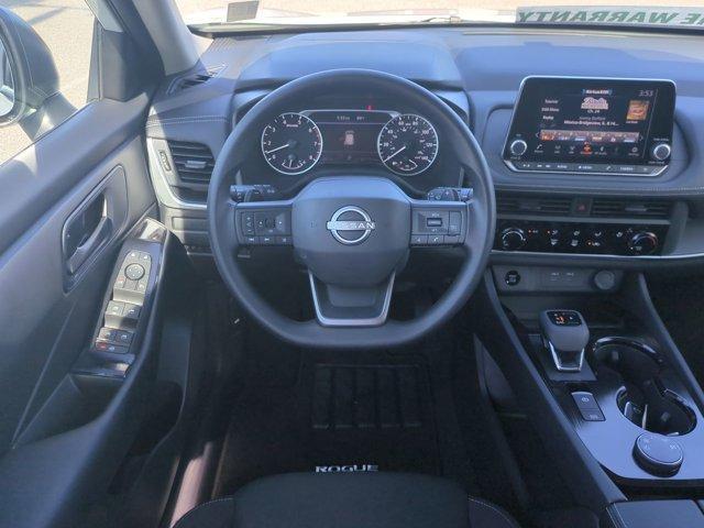 Photo of 2025 Everest White P Nissan Rogue