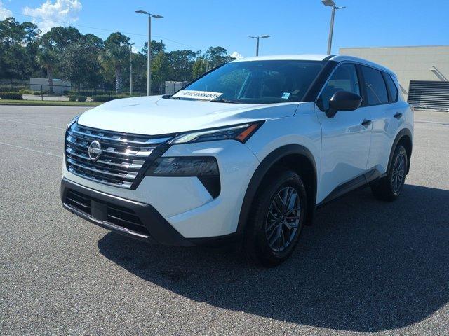 Photo of 2025 Everest White P Nissan Rogue