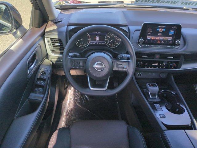 Photo of 2023 Black Nissan Rogue