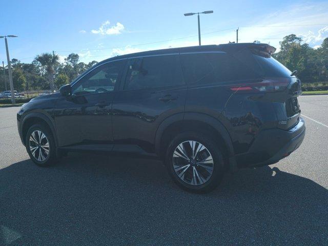 Photo of 2023 Black Nissan Rogue