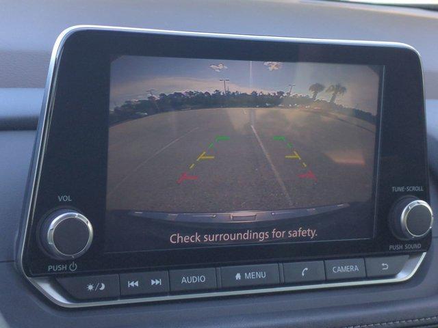 Photo of 2023 Black Nissan Rogue