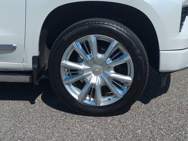 Photo of 2024 Iridescent Pearl Tricoat Chevrolet Silverado 1500