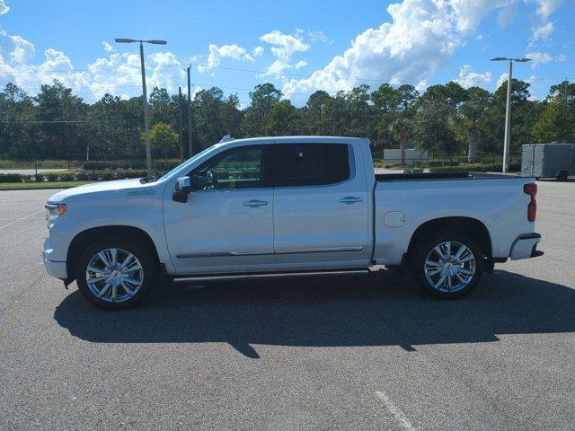 Photo of 2024 Iridescent Pearl Tricoat Chevrolet Silverado 1500