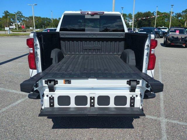Photo of 2024 Iridescent Pearl Tricoat Chevrolet Silverado 1500
