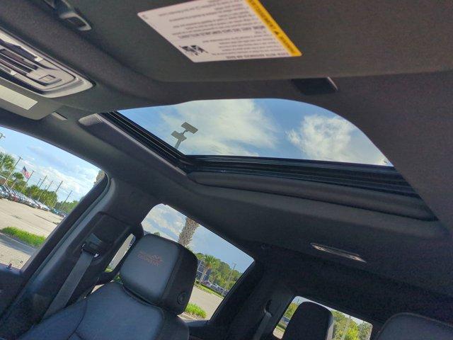 Photo of 2024 Iridescent Pearl Tricoat Chevrolet Silverado 1500