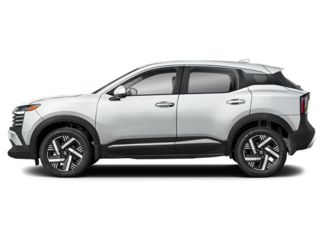 Photo of 2025 Aspen White Tricoat Nissan Kicks