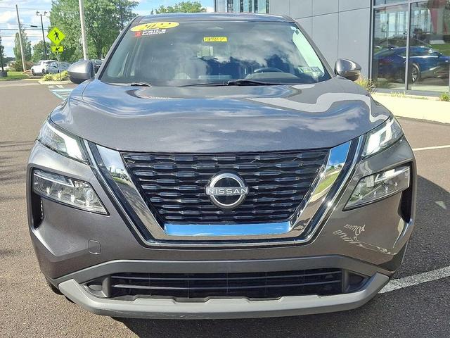 Photo of 2022 Gun Metallic Nissan Rogue