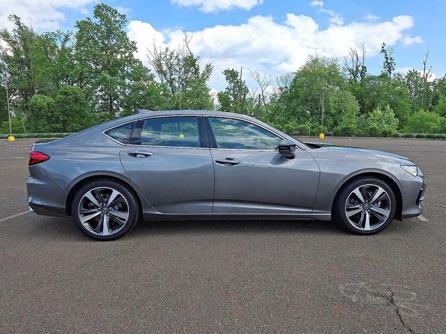 Photo of 2025 Liquid Carbon Metallic Acura TLX