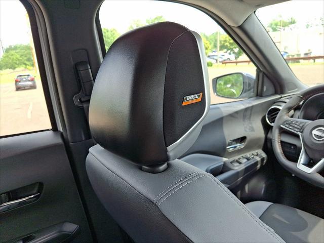 Photo of 2024 Aspen White Tricoat Nissan Kicks