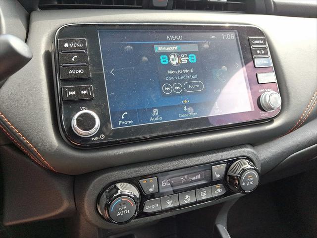 Photo of 2024 Aspen White Tricoat Nissan Kicks