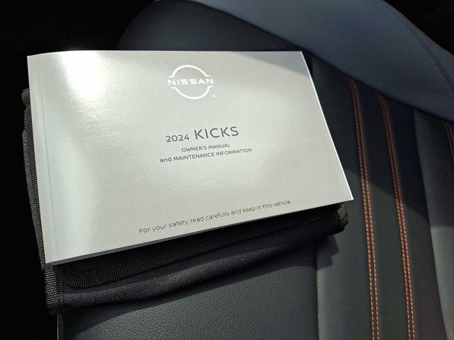 Photo of 2024 Aspen White Tricoat Nissan Kicks