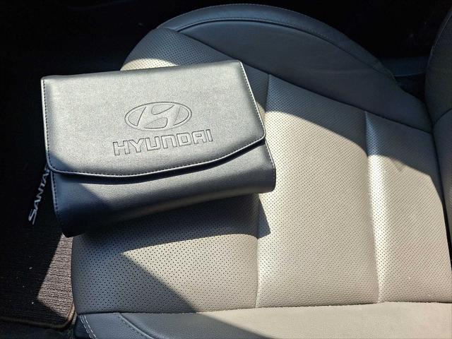 Photo of 2019 Monaco White Hyundai Santa Fe XL