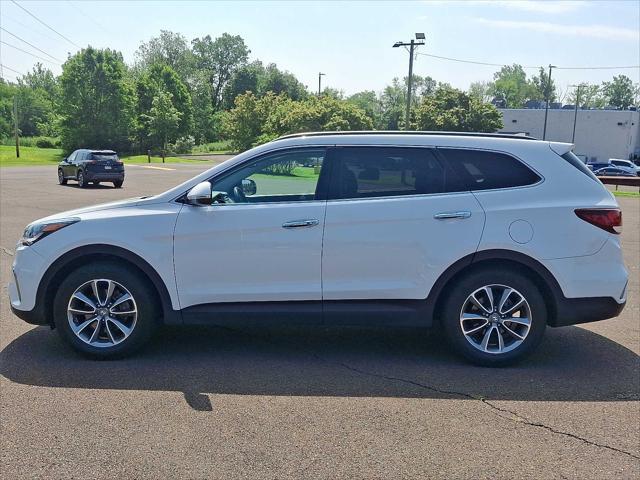 Photo of 2019 Monaco White Hyundai Santa Fe XL