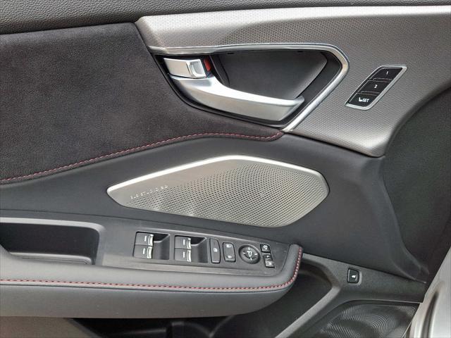 Photo of 2025 Solar Silver Metallic Acura RDX