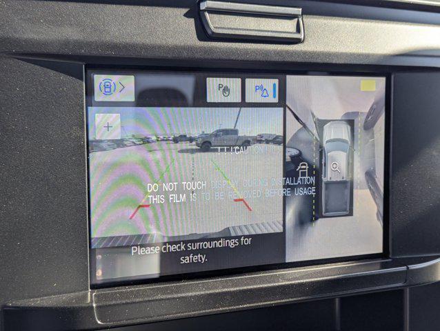 Photo of 2025 Oxford White Ford F-250