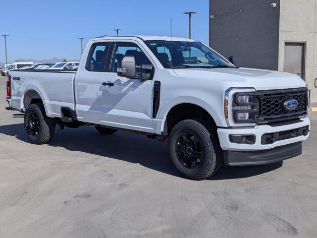 Photo of 2025 Oxford White Ford F-350