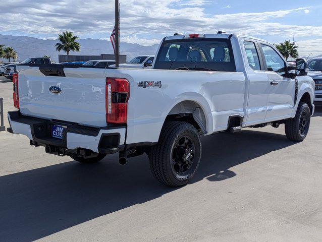 Photo of 2025 Oxford White Ford F-350