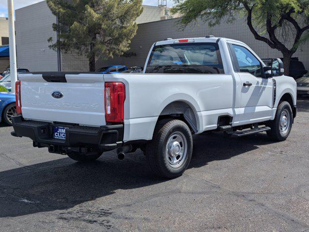 Photo of 2025 Oxford White Ford F-350