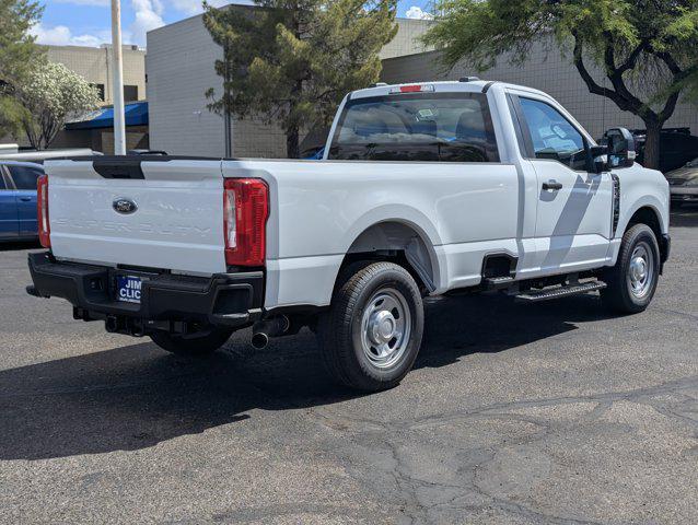Photo of 2025 Oxford White Ford F-350