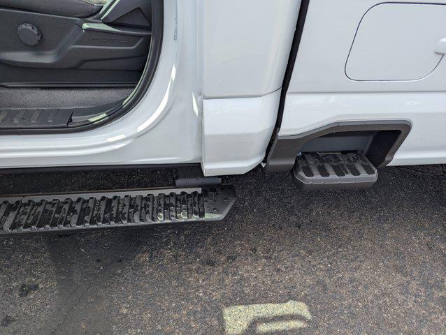 Photo of 2025 Oxford White Ford F-350