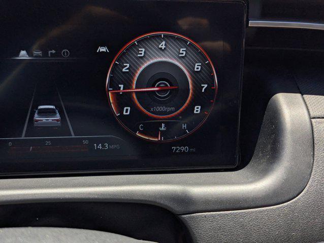Photo of 2024 Phantom Black Hyundai SANTA CRUZ