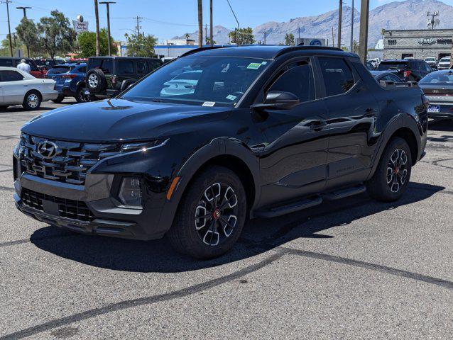 Photo of 2024 Phantom Black Hyundai SANTA CRUZ