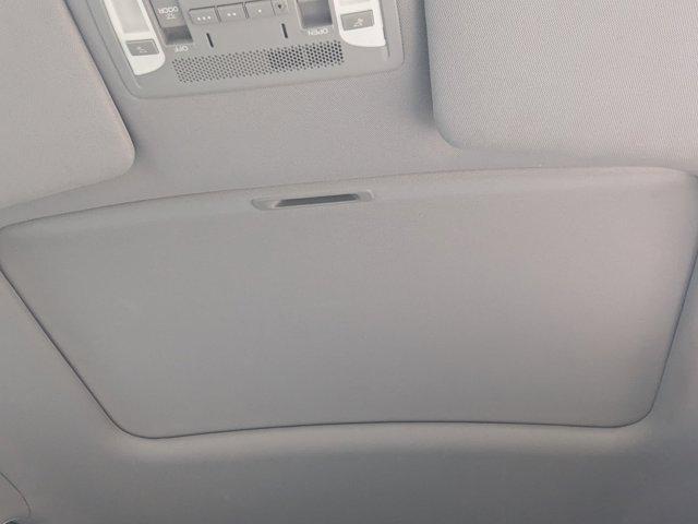 Photo of 2020 Platinum White Pearl Acura ILX