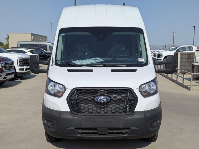 Photo of 2025 Oxford White Ford Transit-350
