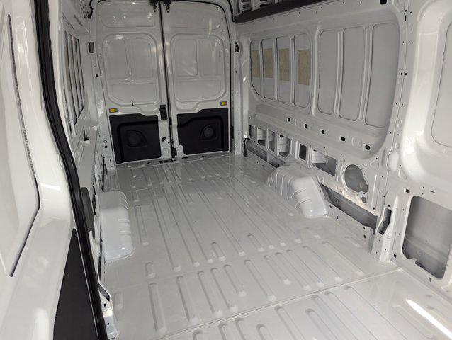 Photo of 2025 Oxford White Ford Transit-350