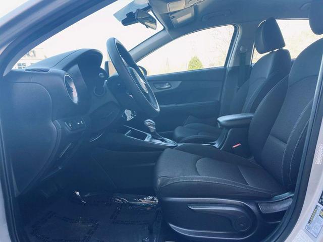 Photo of 2021 Silver Kia Forte