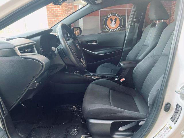 Photo of 2021 White Toyota Corolla