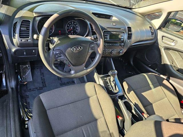 Photo of 2017 Aurora Black Kia Forte