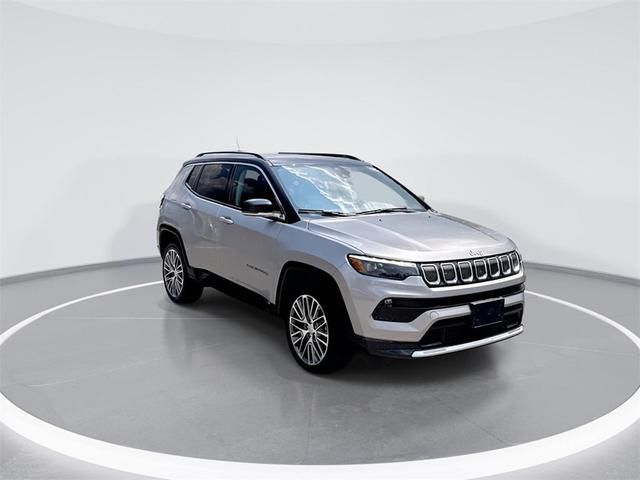 Photo of 2022 Billet Silver Metallic Clearcoat Jeep Compass