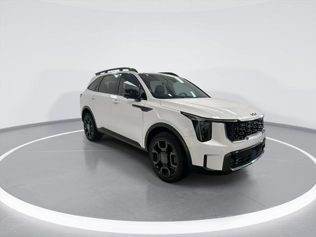 Photo of 2025 Glacial White Pearl Kia Sorento