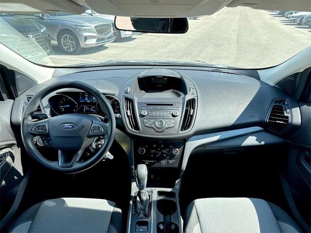 Photo of 2018 Shadow Black Ford Escape