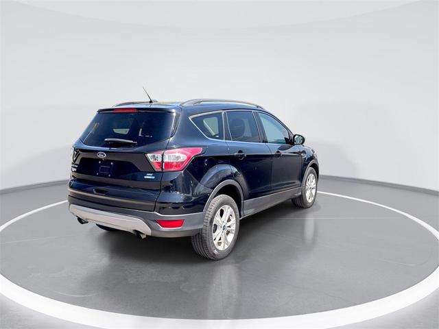 Photo of 2018 Shadow Black Ford Escape