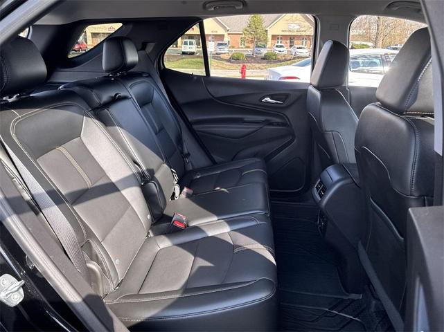 Photo of 2024 Mosaic Black Metallic Chevrolet Equinox