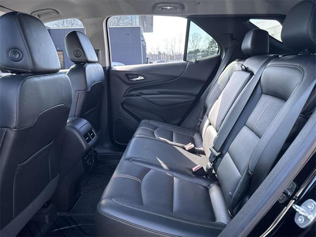 Photo of 2024 Mosaic Black Metallic Chevrolet Equinox