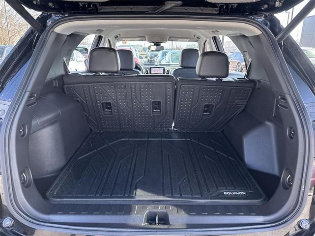 Photo of 2024 Mosaic Black Metallic Chevrolet Equinox