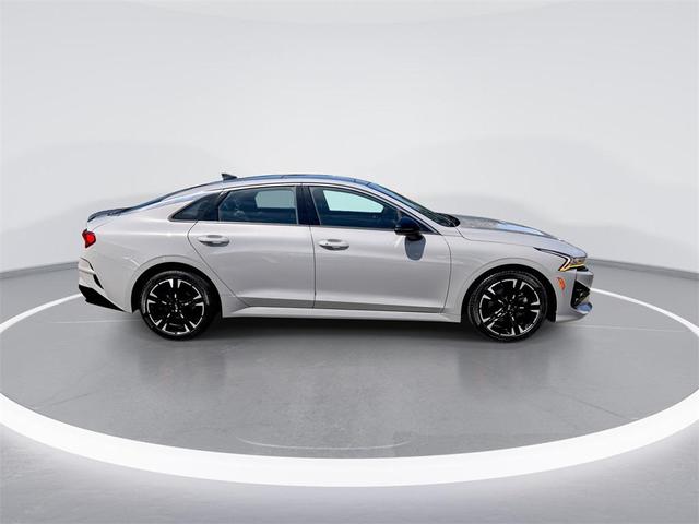 Photo of 2021 Wolf Gray Kia K5