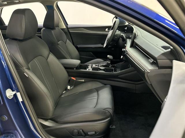 Photo of 2025 Yacht Blue Kia K5