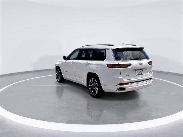 Photo of 2022 Bright White Clearcoat Jeep Grand Cherokee L